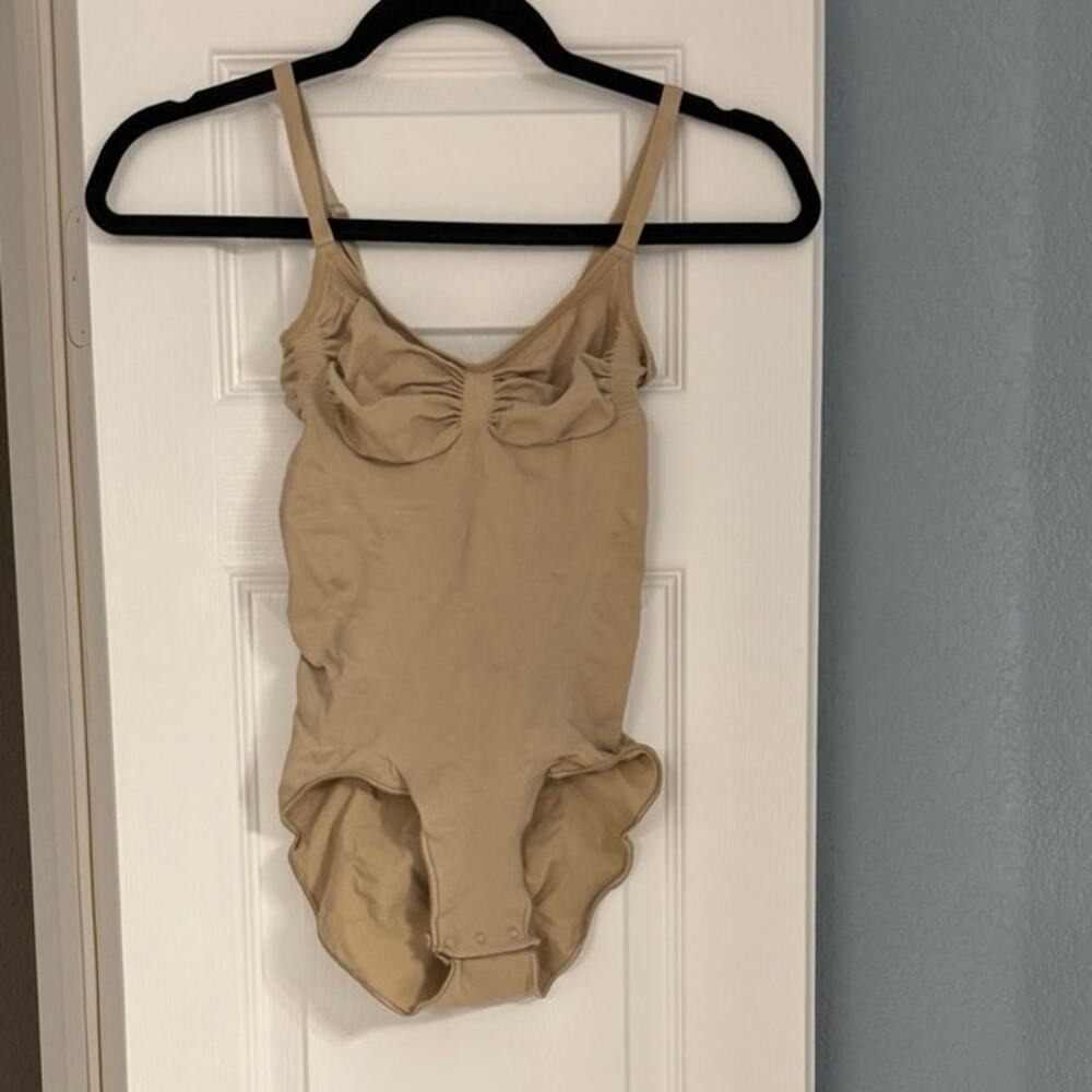 NWOT Skims Seamless Sculpt Brief Bodysuit - L